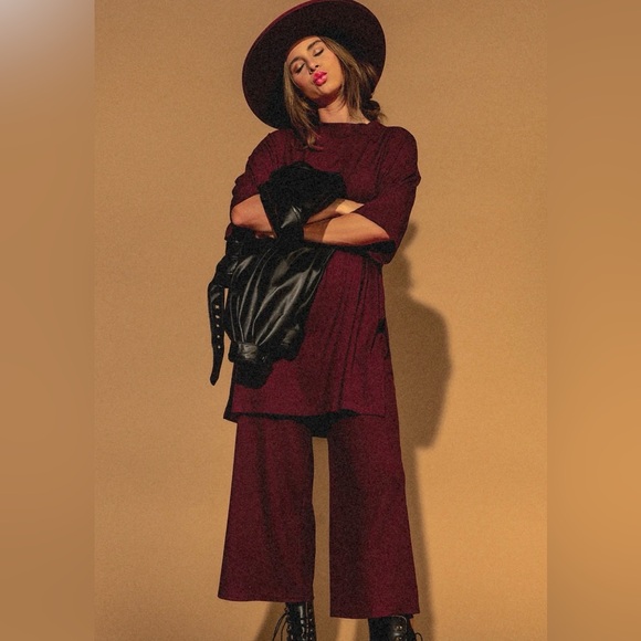 Burgundy Ribbed Lounge Set - Picture 4 of 5